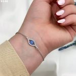 دستبند رادیوم شده با عیار 925 مدل چشم نظر ظریف و دارای نگین های ریز اتمی - تصویر 3