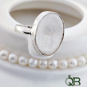 انگشتر نقره زنانه مدل ساده با نگین در نجف و عیار 925