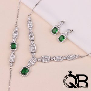 سرویس نقره میکرو نگین زمرد با زنجیر و عیار 925 آبکاری رادیوم