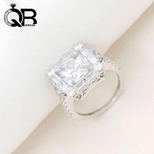 انگشتر نقره زنانه و دخترانه تک نگین ظریف براق