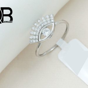 حلقه زنانه نقره نگین دار عیار 925 نگین های میکروستینگ طرح چشم