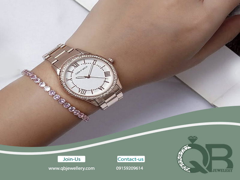 برای ست کردن دستبند و ساعت به انتخاب متریال توجه کنید