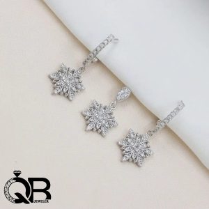 نیمست نقره طرح دانه برف مشابه طلای سفید
