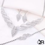 سرویس زنانه نگین دار تراش