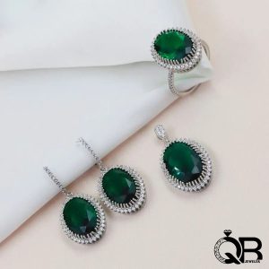 نیم ست طرح بیضی با نگین زمرد