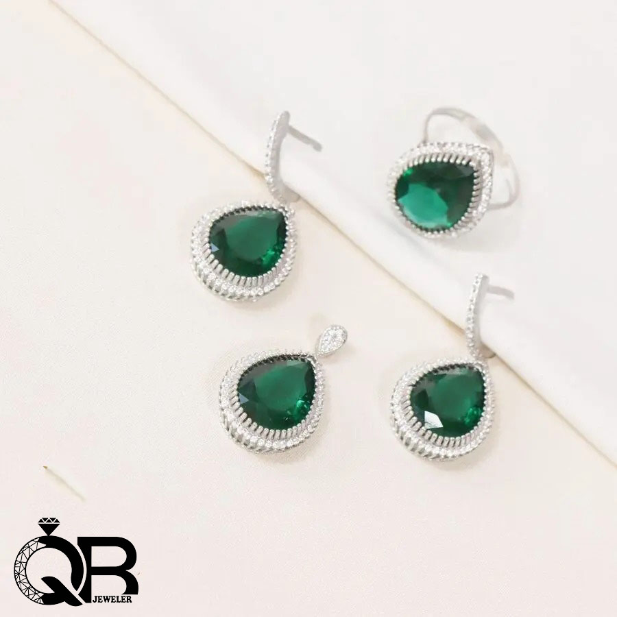 b41c1f8f-9015-4445-97f1-be3a0169ee97_11zon نیم ست پرنگین طرح اشک با نگین زمرد