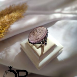 انگشتر نقره نگین طرح سنگ بنفش خطی مکتوب