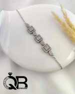 دستبند نقره زنانه طرح نگین بیضی